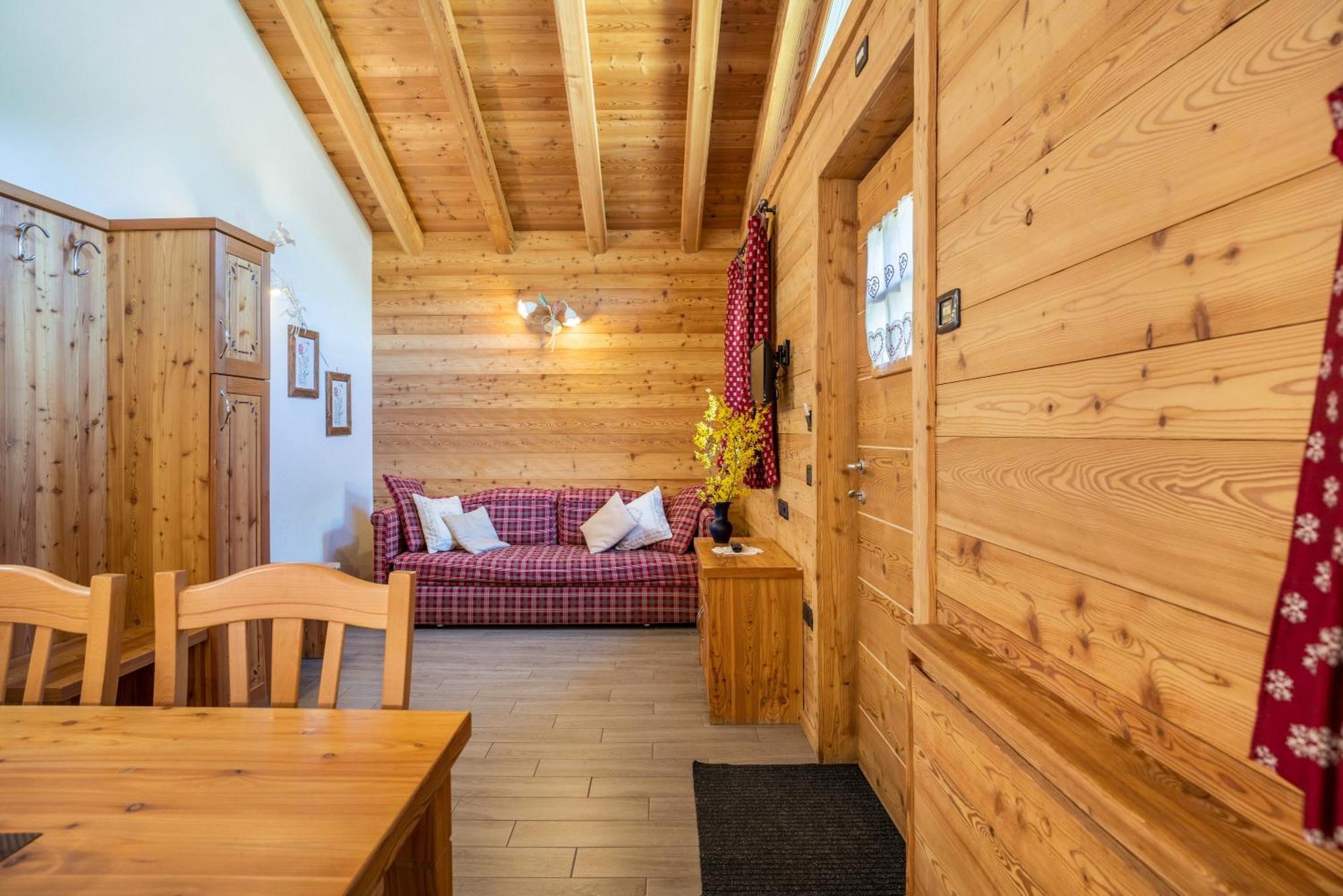 מדונה די קמפיליו Chalet Camping Fae 1 מראה חיצוני תמונה